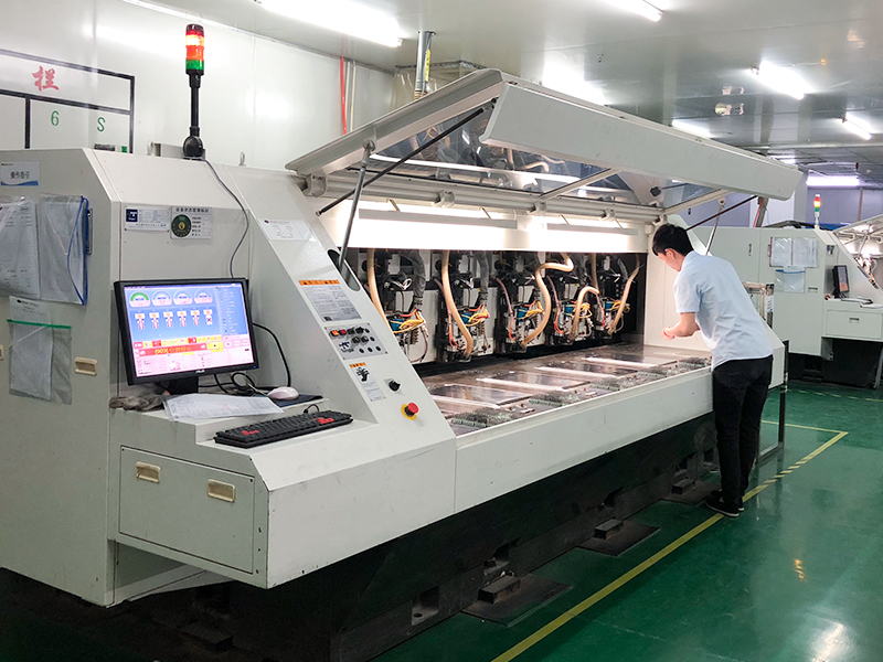 Plate-forme de forage CNC